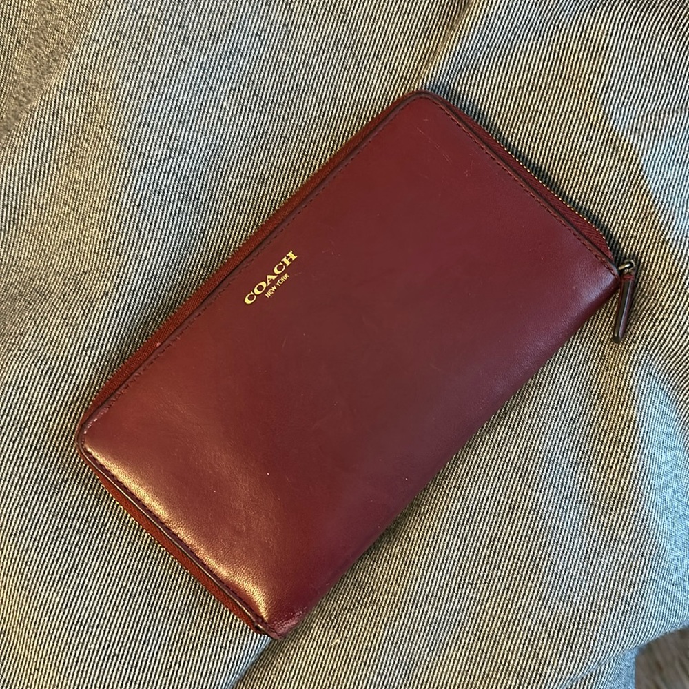 Red Coach continental wallet